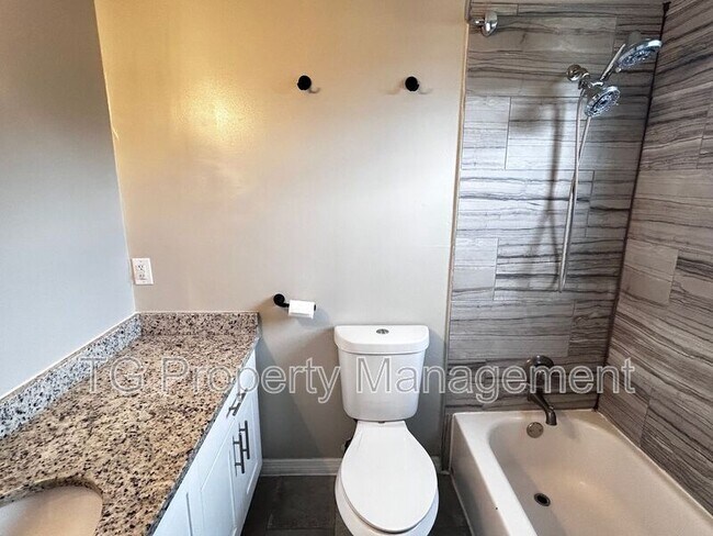 Building Photo - 430 Trout River Dr