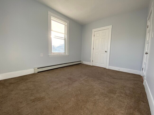 Primary Photo - 63 Holten St