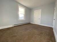 Building Photo - 63 Holten St