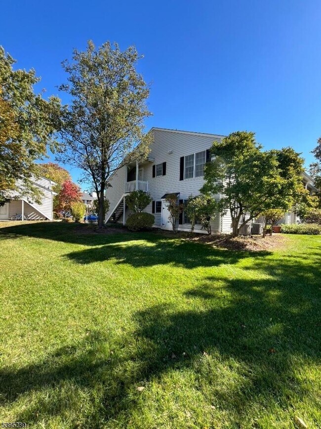 Building Photo - 133 Mockingbird Ct