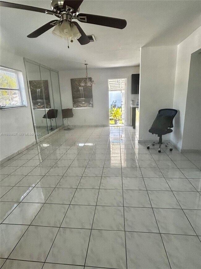 Building Photo - 2230 Jackson St