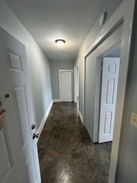 Building Photo - 402 Hawthorne Ave
