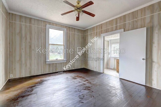 Building Photo - 1282 Baker Dr