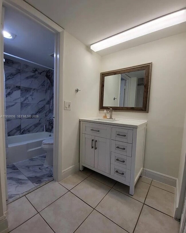 Building Photo - 250 180th Dr