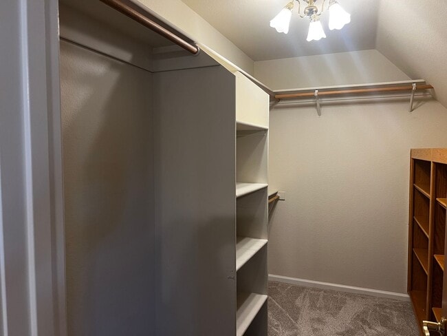 Building Photo - MORGAN HILL Expansive 6 bedroom, 4.5 bathroom home