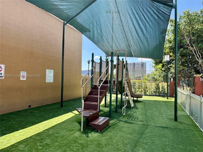 Building Photo - 11479 NW 60th Terrace