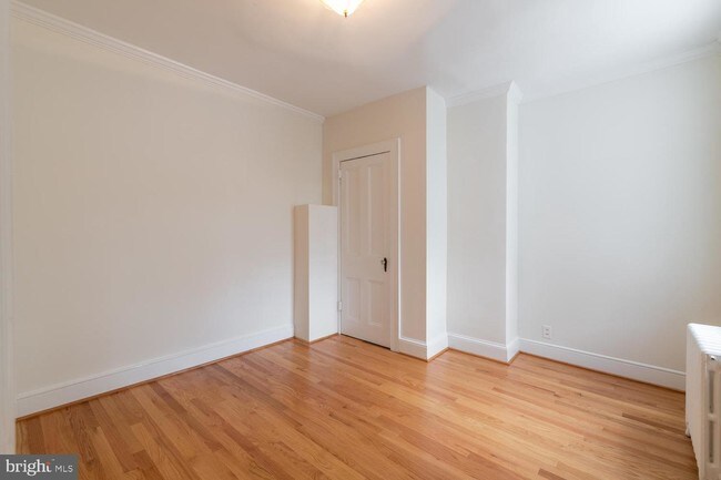 Building Photo - 2723 Dumbarton St NW