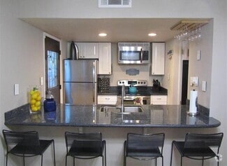 Building Photo - 5472 Roundtree Pl