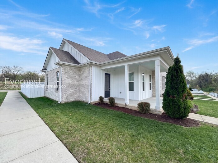 Building Photo - 640 Henry Ln