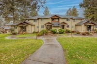 Building Photo - Fully Furnished Running Y Townhouse