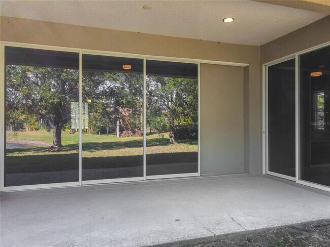 Building Photo - 10041 Oak Quarry Dr