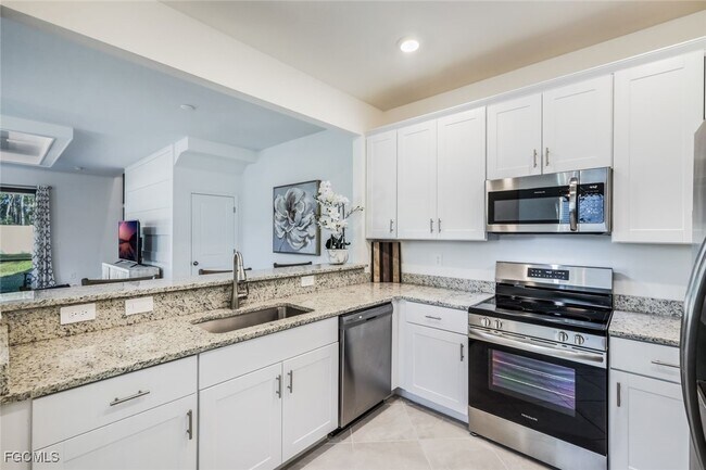 Building Photo - 14180 Gardeners Wy