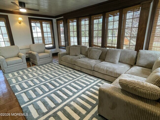 Building Photo - 211 Cedar Ave