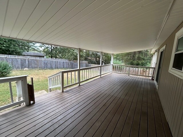 Building Photo - 118 Buttercup Ln