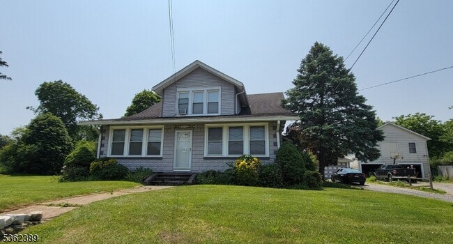 Primary Photo - 708 NJ-57