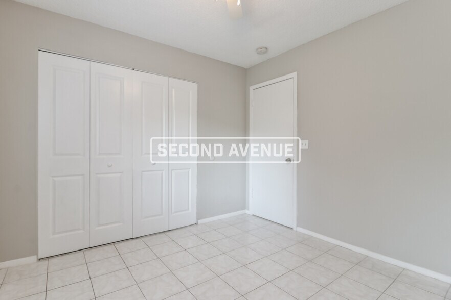 Building Photo - 12320 Cloverstone Dr