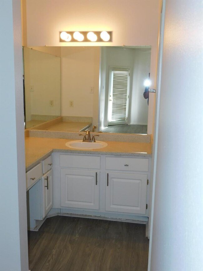 Building Photo - 12166 Metric Blvd