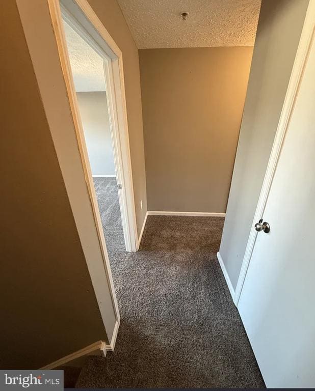 Building Photo - 30 Sycamore Dr