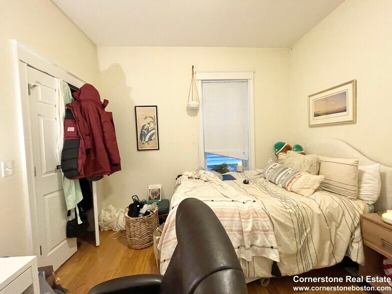 Building Photo - 1625 Tremont St