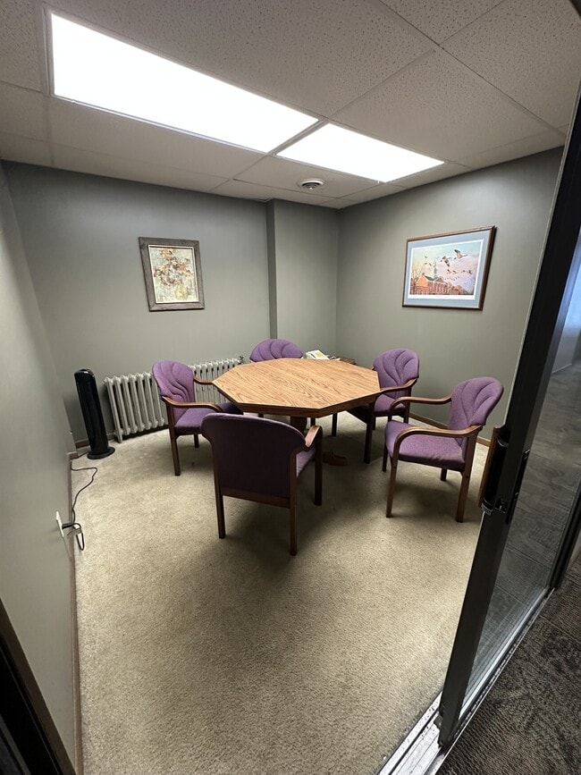 Building Photo - 121 W Lincoln Ave