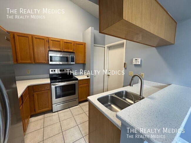 Building Photo - 3117 Bridgeford Dr