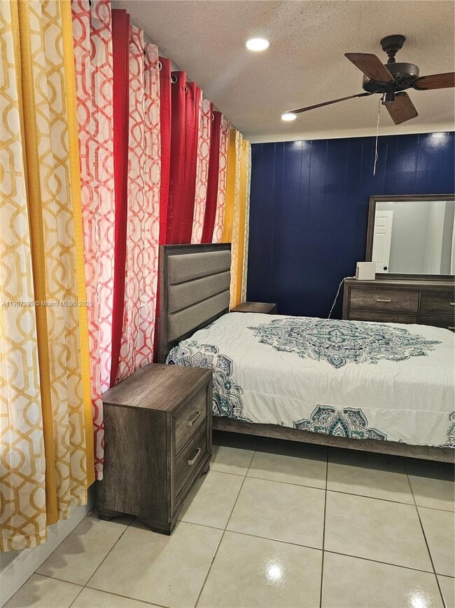 Building Photo - 7731 Indigo St