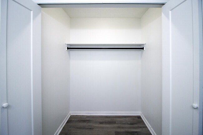 Building Photo - 13055 Albright Ct
