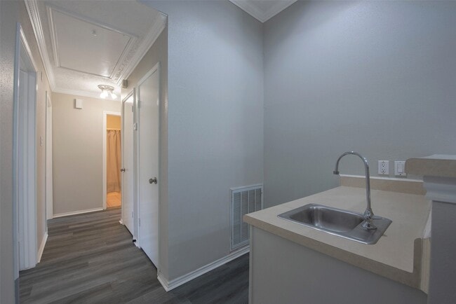 Building Photo - 13715 Ludgate Pass