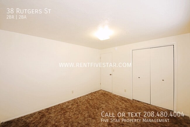 Building Photo - 38 Rutgers St