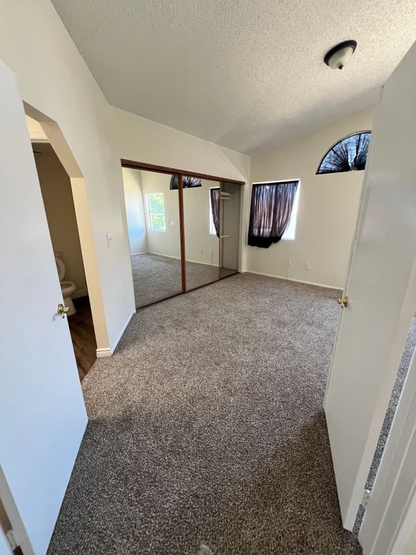 Building Photo - 1195 Bautista Ln