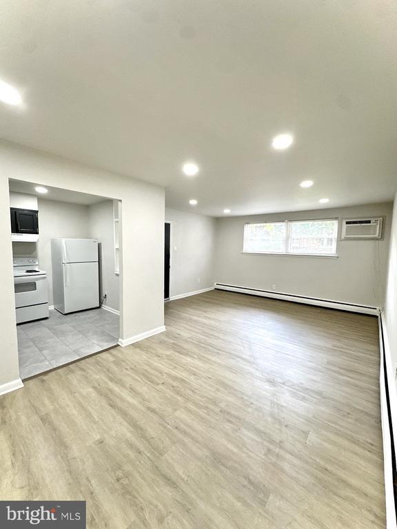 Building Photo - 521 Martin St