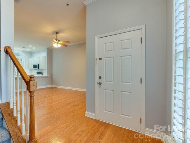 Building Photo - 1571 Pecan Ave