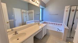 Building Photo - 2821 Creek Valley Dr