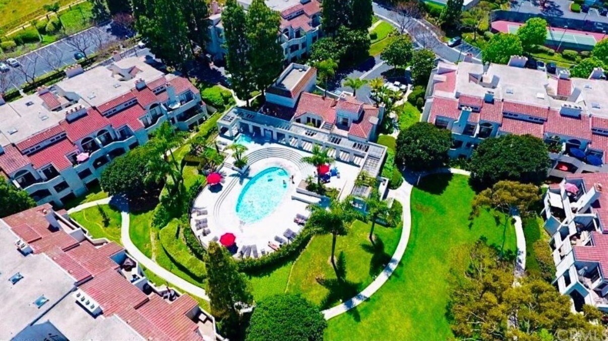 Building Photo - 5145 Tortuga Dr
