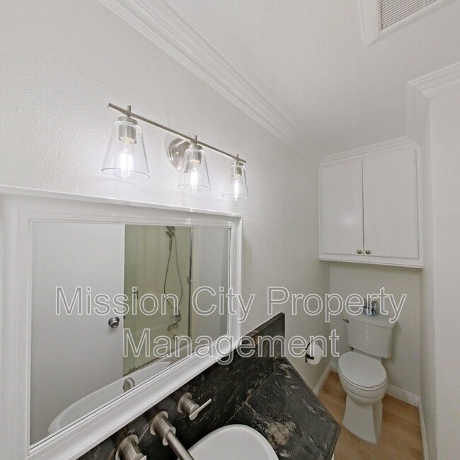 Building Photo - 4902 Sandyland Rd