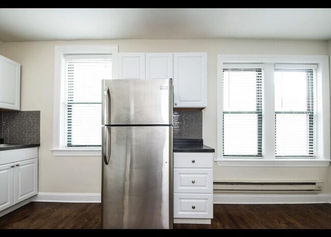 Building Photo - 1 bedroom in Chicago IL 60613