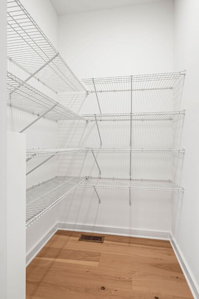 Building Photo - 1244 1st Ave S