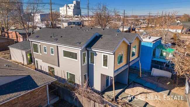 Building Photo - Brand New Home in North Denver