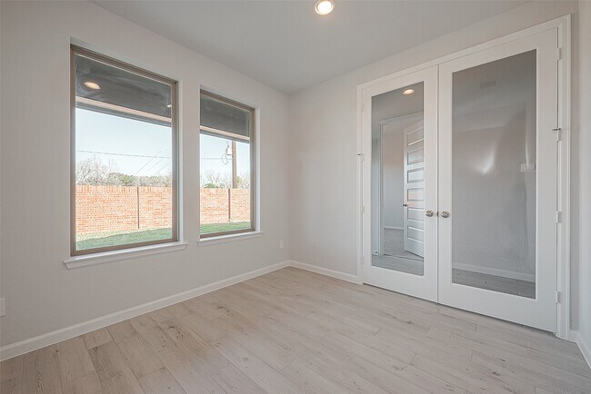 Building Photo - 9707 Satsuma Path