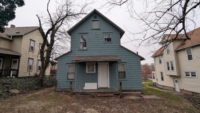 Building Photo - Atlas Investment Group, LLC (569 Allyn St ...
