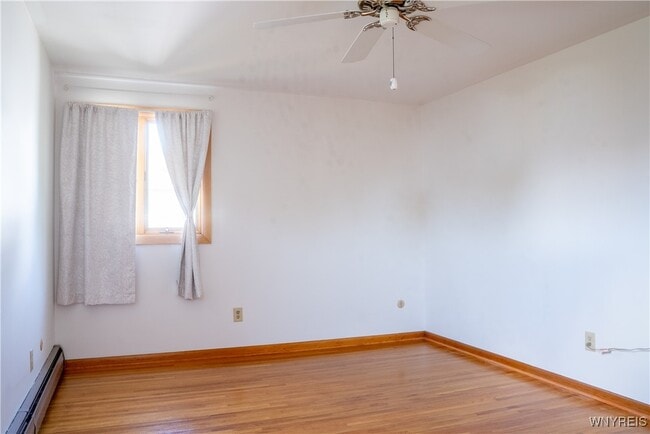 Building Photo - 102 Brooklane Dr
