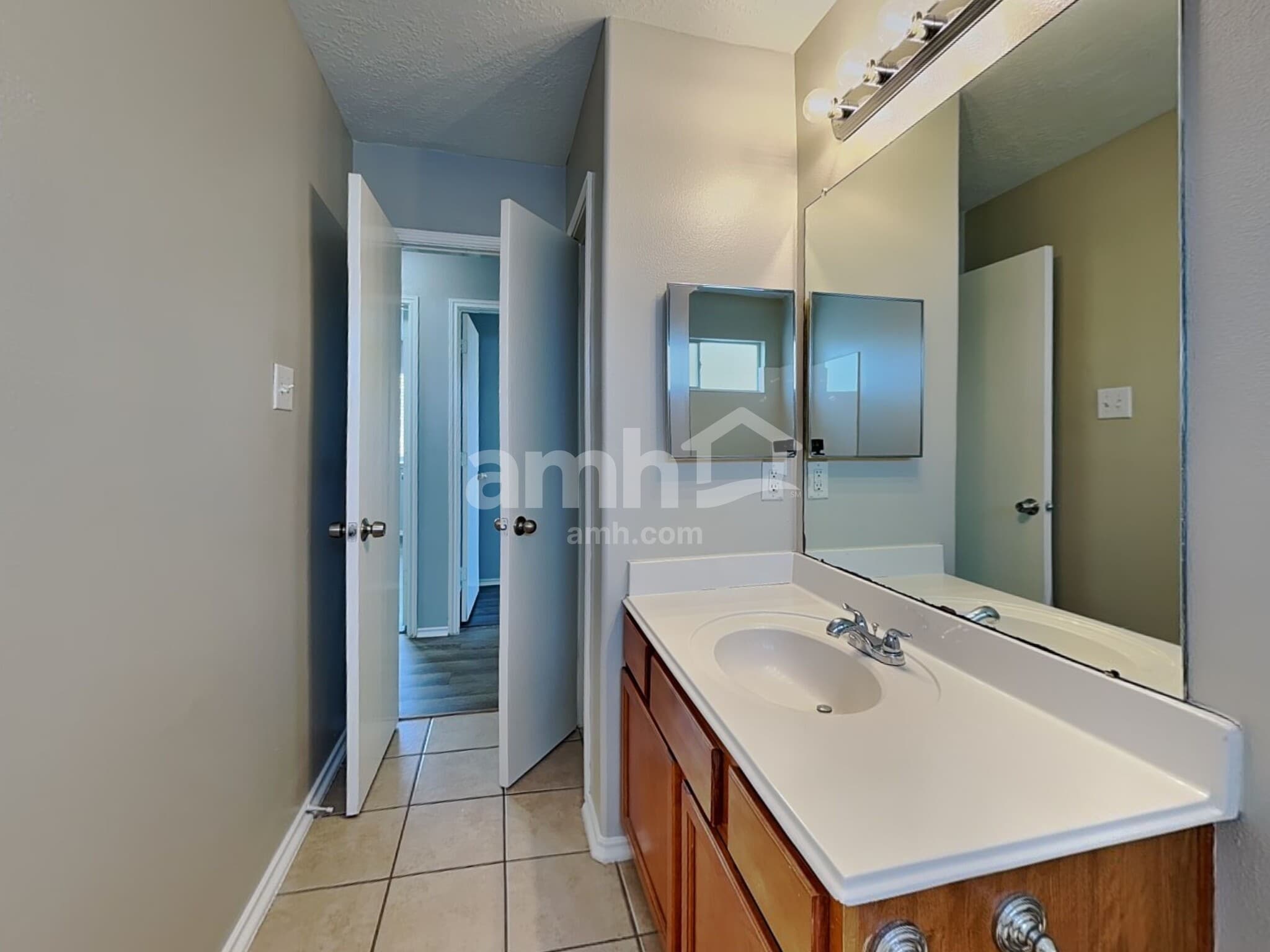 Building Photo - 7222 Winter Song Dr