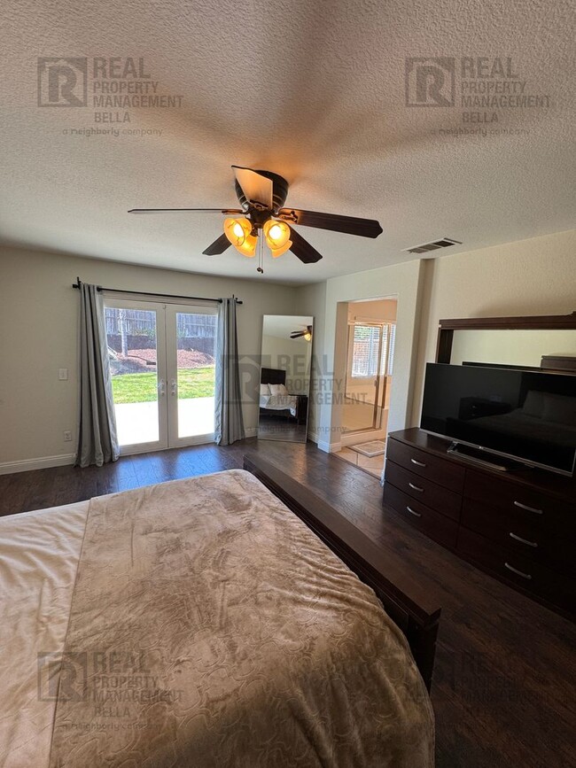 Building Photo - Spacious 4-Bedroom Menifee Home with Open ...