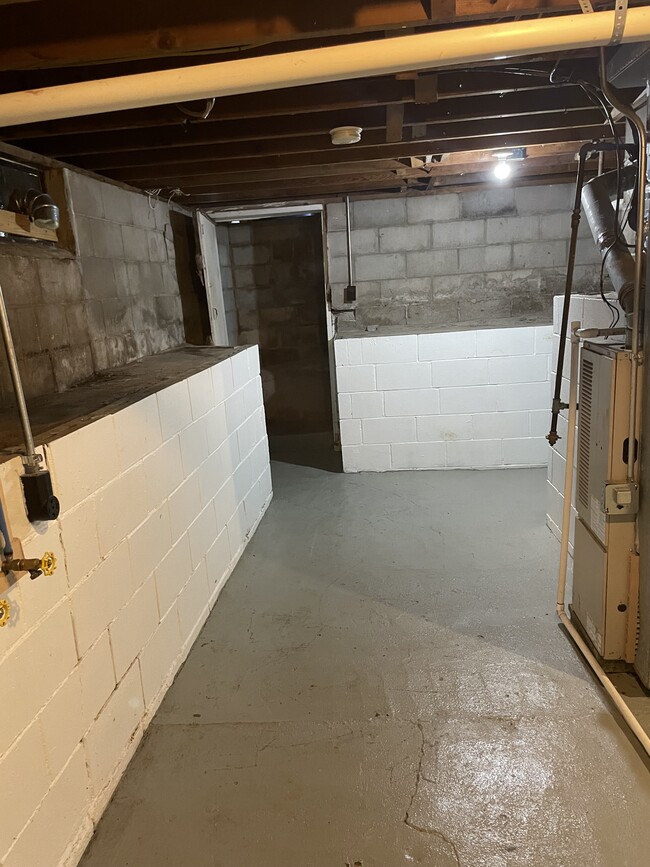 washer/dryer - 44 Martinview Rd