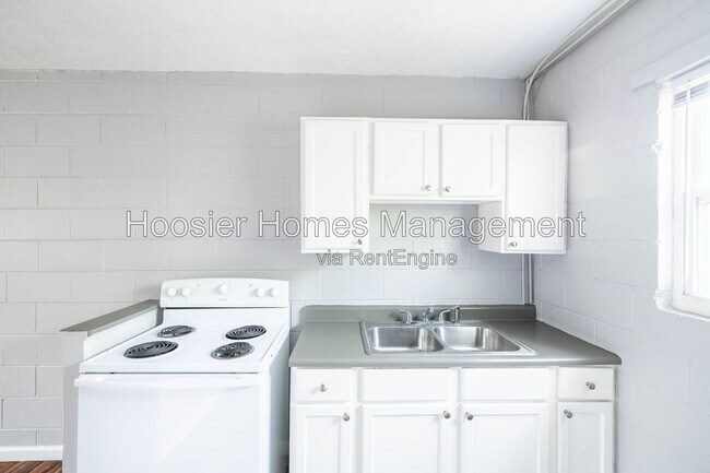 Building Photo - 1254 W 23rd St