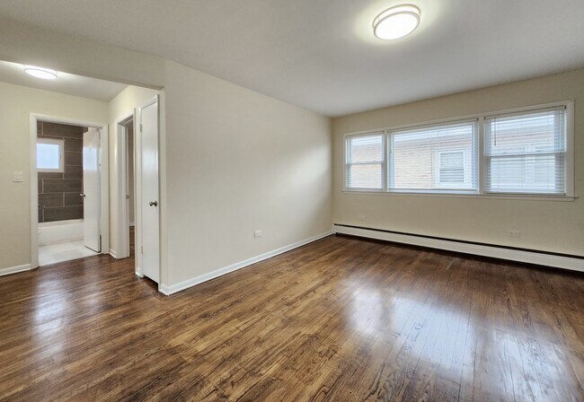 Building Photo - 4904 N Harlem Ave