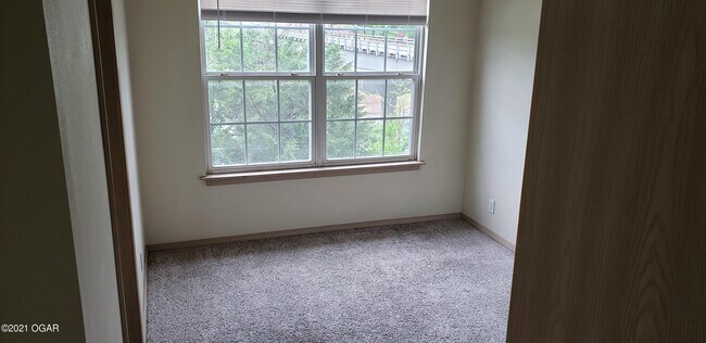 Building Photo - 5254 Courtney Ln