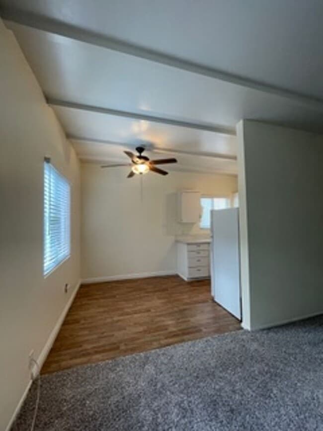Building Photo - 4286 Third Avenue