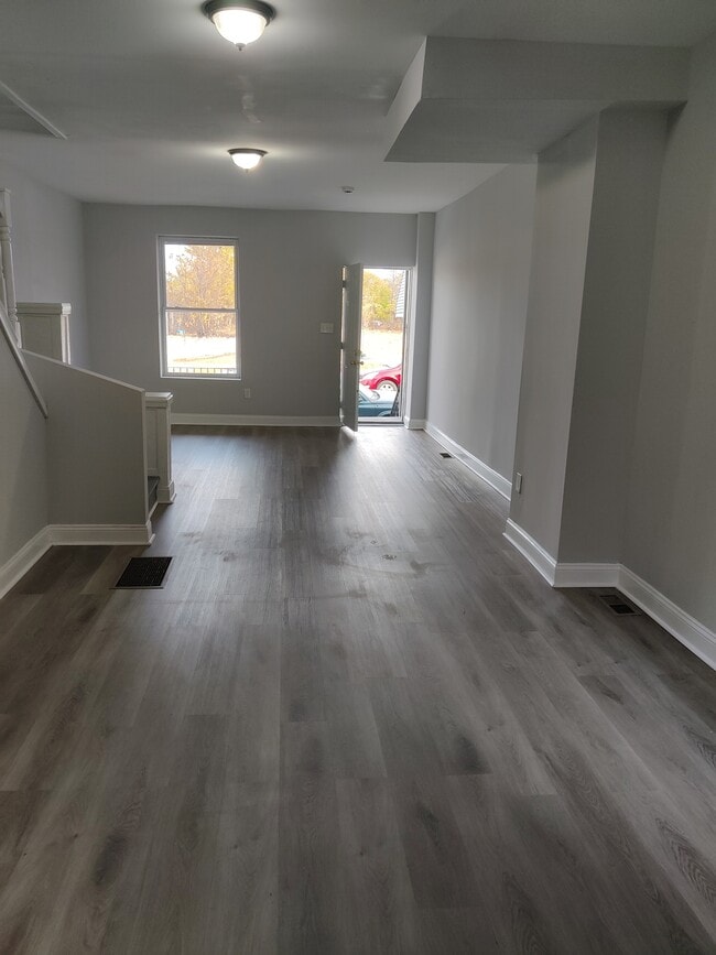 Building Photo - 628 N 55th St