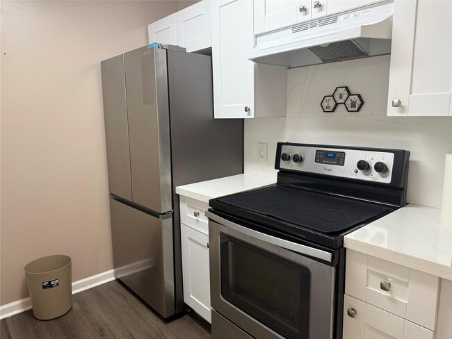 Building Photo - 1301 SW 135th Terrace